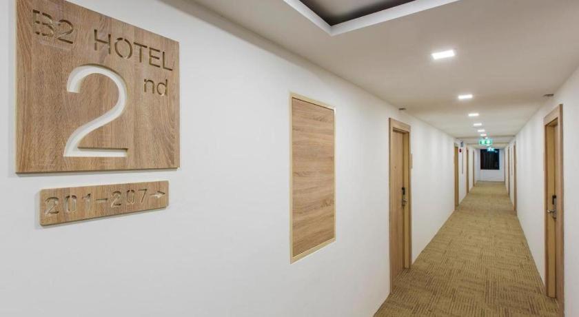B2 Ubon Premier Hotel Убонратчатхани Экстерьер фото